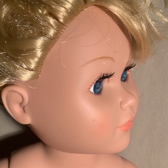 2013 blonde doll blue eyes - Picture 16 of 17